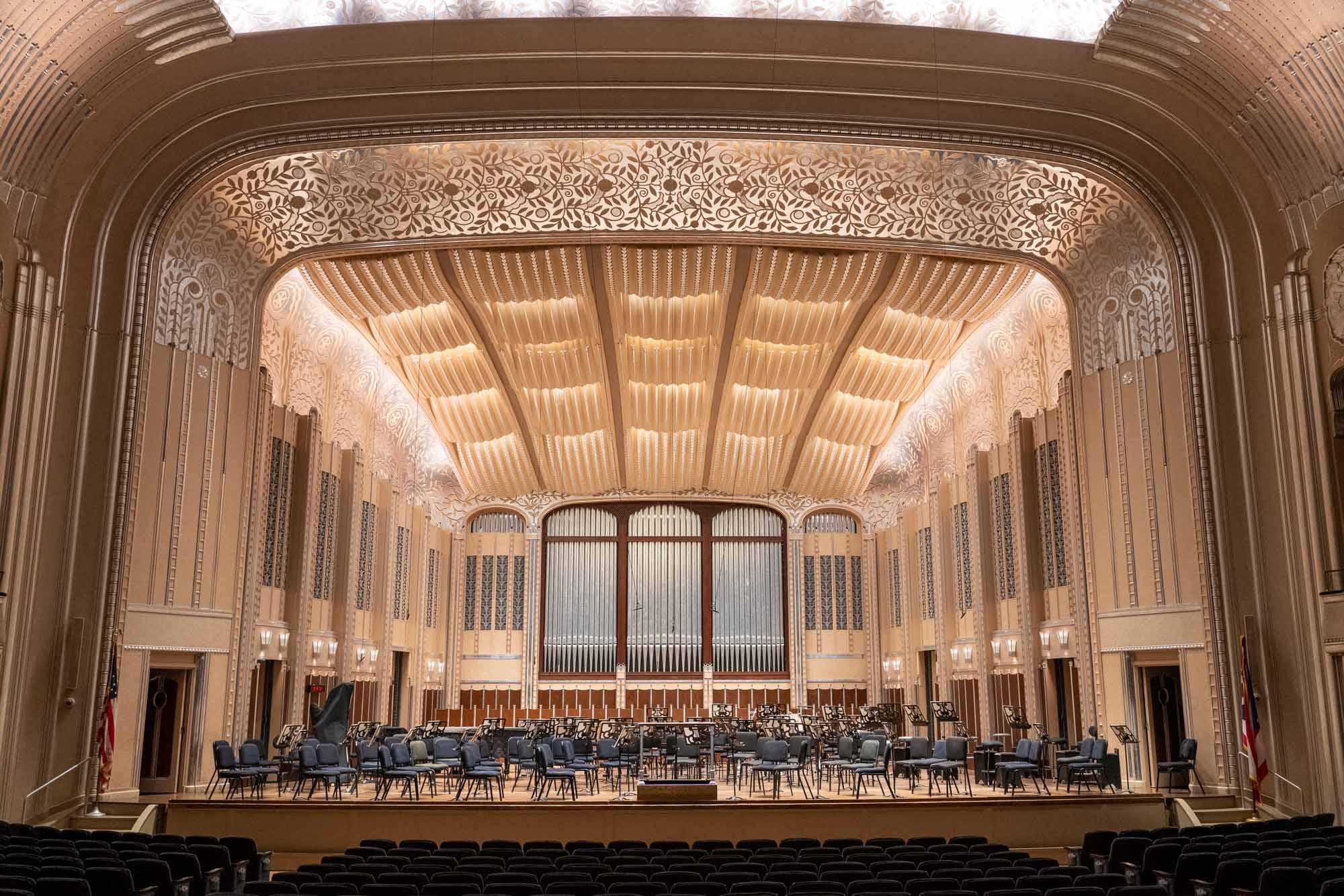 Read more about the article Cleveland Must-Do: See the Cleveland Orchestra Perform + Tour Severance Hall